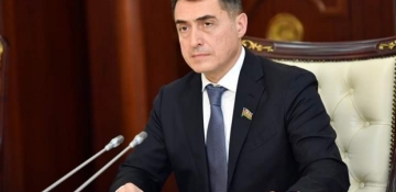 Əli Hüseynli Ramiz Mehdiyevlə bağlı suallardan yayınıb